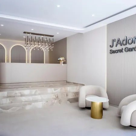 Jadore Deluxe *